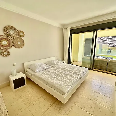 Los Monteros Dreams Apartment