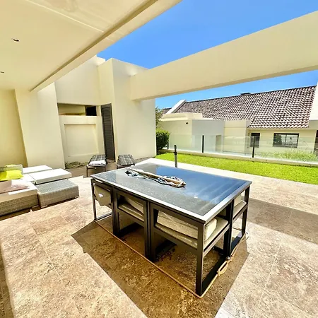 Los Monteros Dreams Apartment